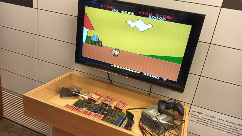 TourVisión Games creó una placa para máquinas arcade basada en la consola PC-Engine.