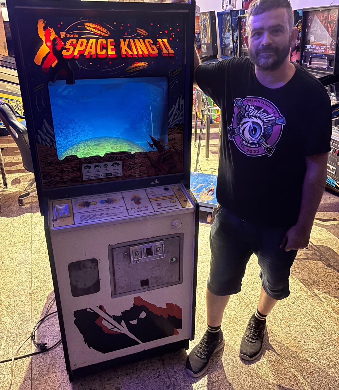 Mueble Space King II de Sega Sonic, donde se ha localizado la placa con la versión de IRECSA. Imagen: Sir Roger Parramón - Retromaniacs.